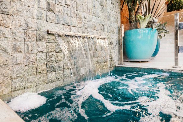 Comment choisir les accessoires pour sa piscine ?