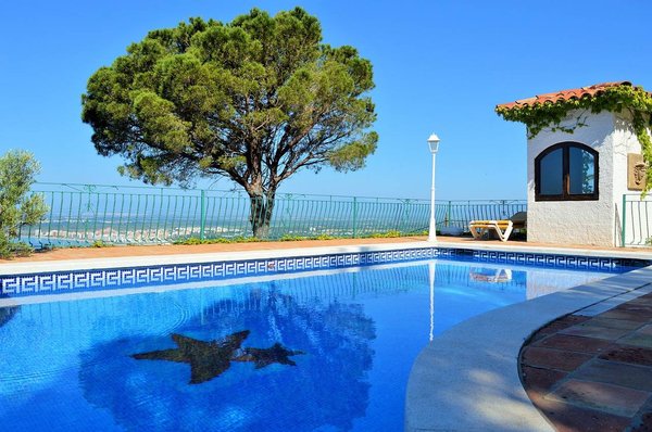 Comment traiter l'eau de sa piscine sans produits chimiques ?